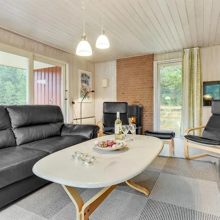 Harthwik - 1km From The Sea By Interhome Nyaraló Mølby