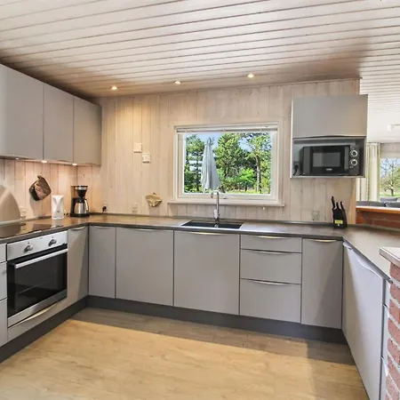 Harthwik - 1km From The Sea By Interhome Nyaraló Mølby